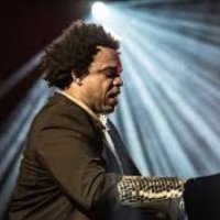 Eric Lewis
