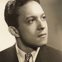 Everett Lee