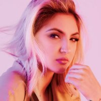 Julia Michaels