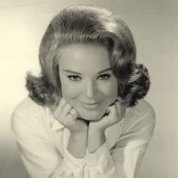 Linda Laurie