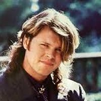 Pat Mastelotto