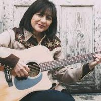 Tish Hinojosa