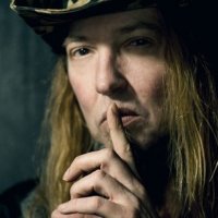 Warrel Dane