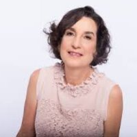 Zoraida Santiago